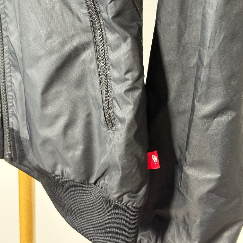 Nike Windrunner Jacket Size Xs - image 5